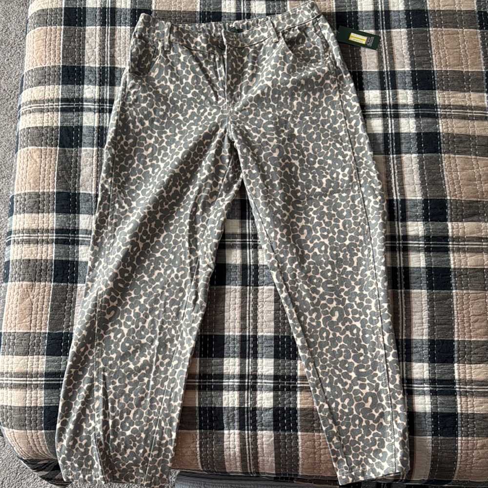 Wild Fable Ankle Cropped Jeans Brown and Black